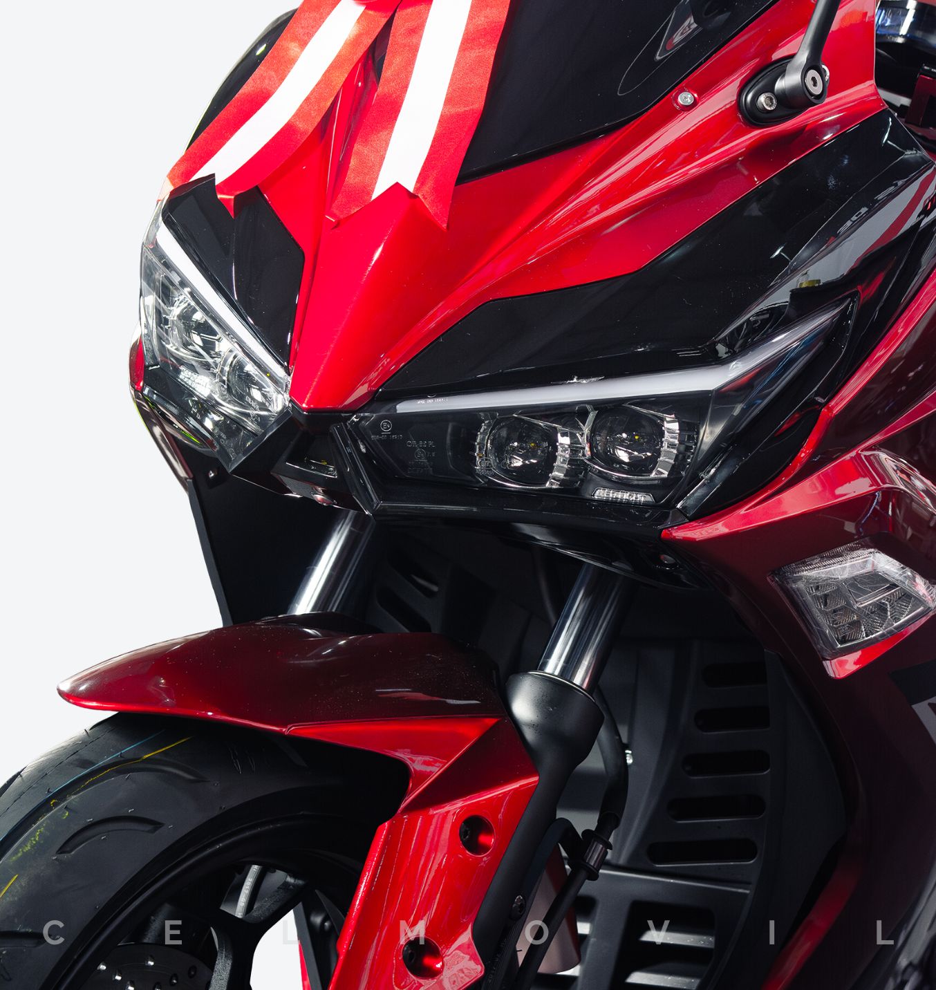 Moto Deportiva V10, Aro 17